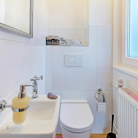 Familienglueck Im Schwarzwaldhaus Mit Schlossblick Neuenburg  Extérieur photo